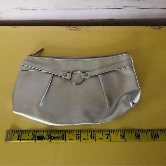 silver clutch purse - Picture 4 of 7